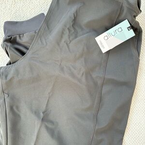 ✨Allura Unisex Gray Performance Pants or Scrubs!✨